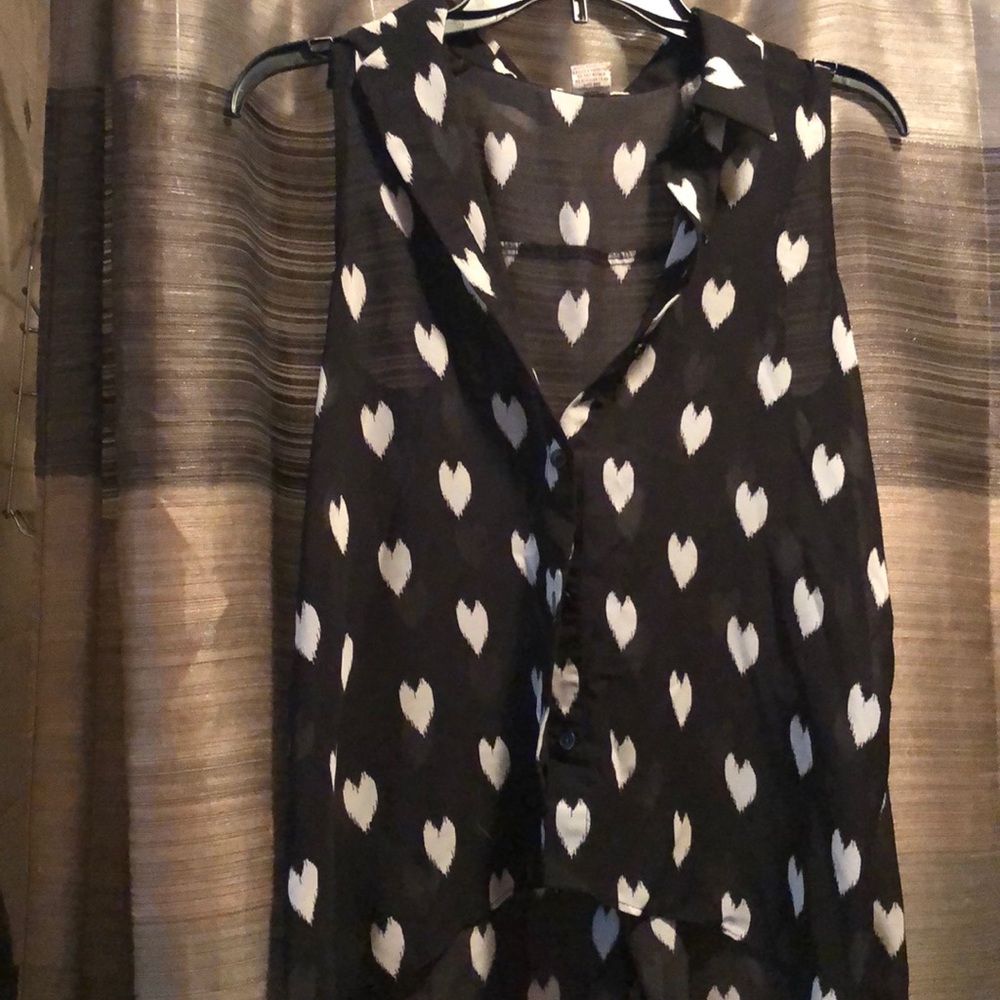 Black and white button up collar shirt